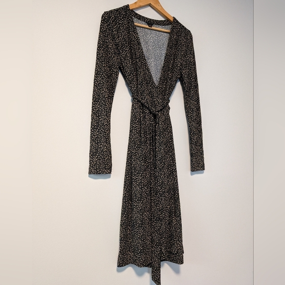 ANN TAYLOR - Cheeta Print Wrap Dress - Picture 5 of 9